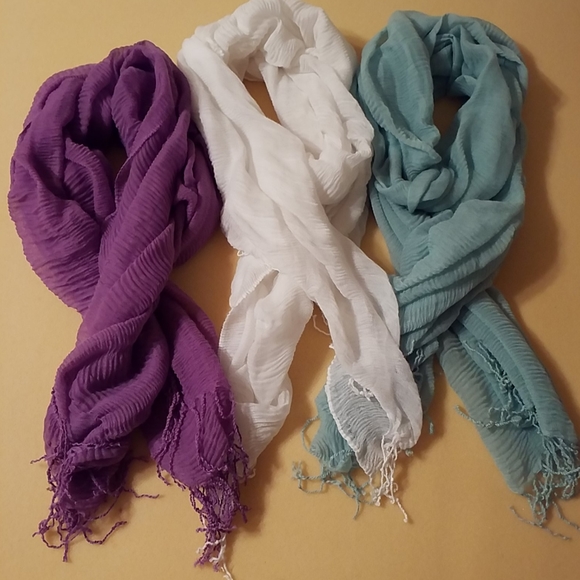 Scarves - Picture 1 of 2
